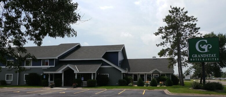 Grandstay Hotel & Suites