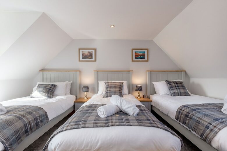 Dunfermline Holiday Homes No.1