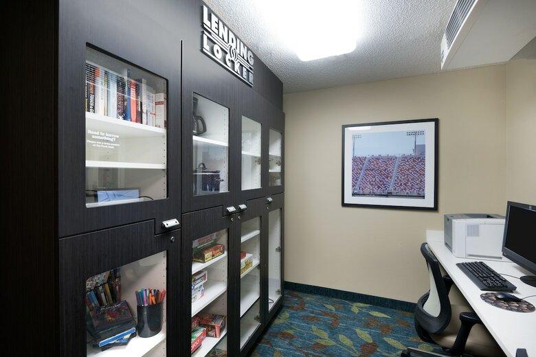 Aparthotel Candlewood Suites Richmond-west