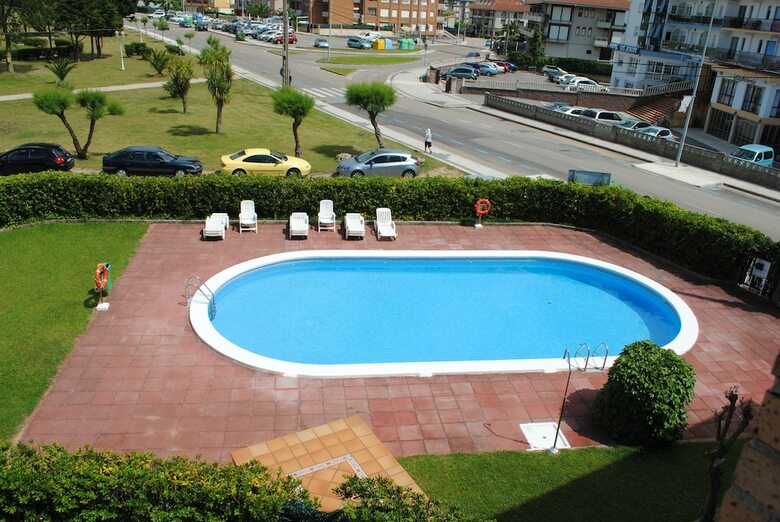 Apartamentos Turisticos Suaces