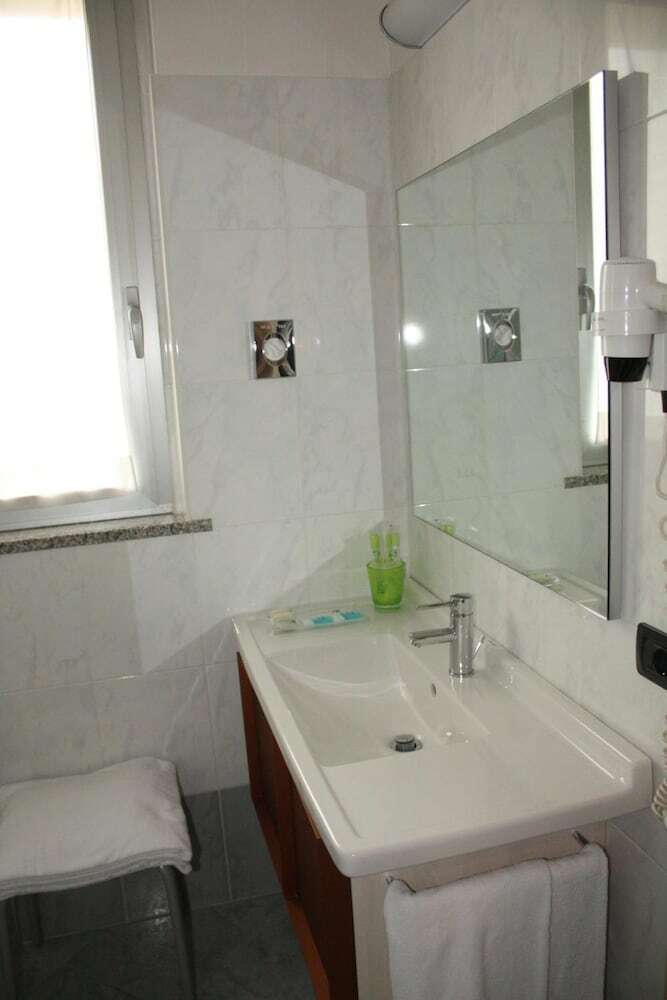 Hotel 2c