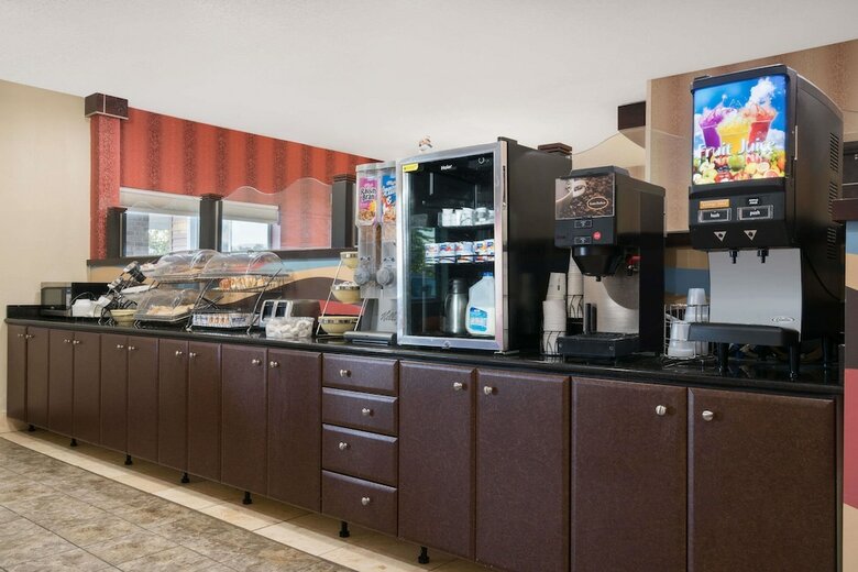 Hotel Quality Inn & Suites
