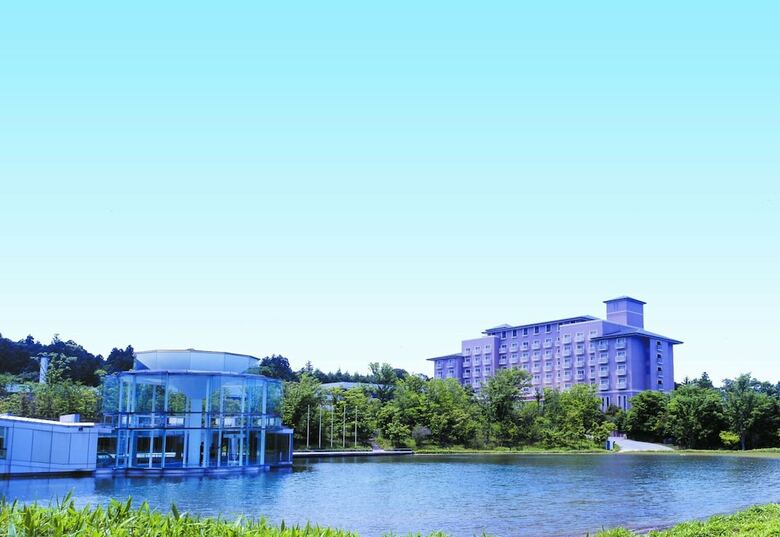 Okura Akademia Park Hotel