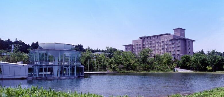 Okura Akademia Park Hotel
