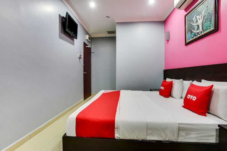Oyo 89593 Ct Hotel