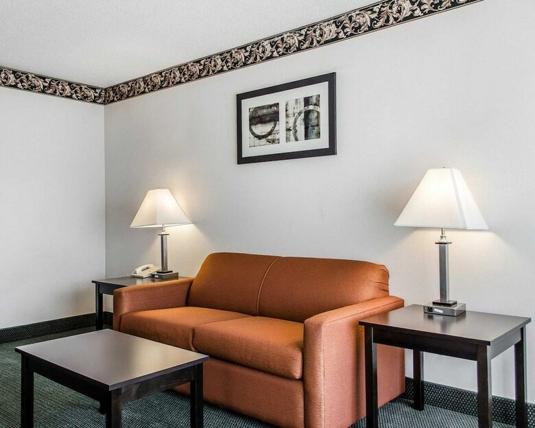 Hotel Quality Inn & Suites