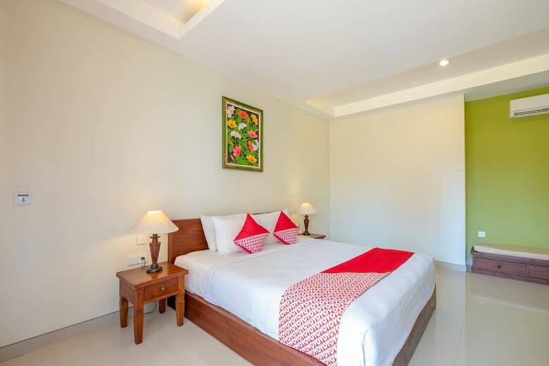 Oyo 1508 Mascot Beach Hotel