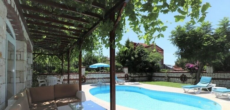 Villa Anm2 By Joylettings