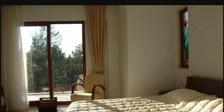 Villa Ax08 By Joylettings