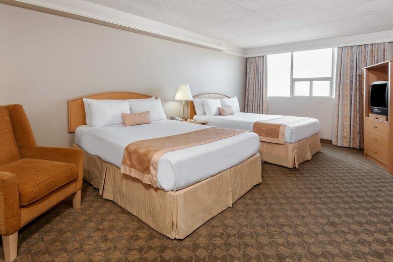Hotel Edmonton Inn And Conference Centre