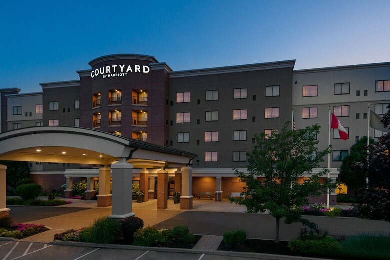 Hotel Courtyard Buffalo Airport
