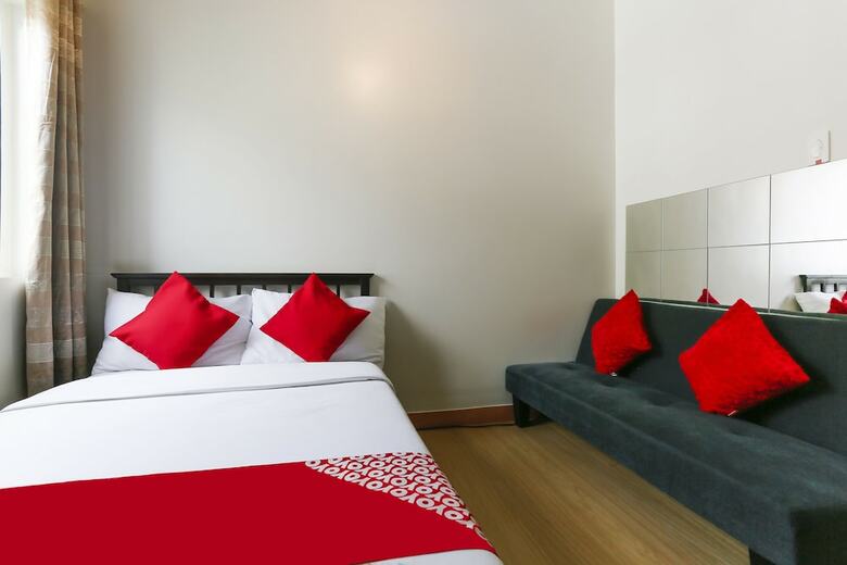 Oyo 467 Trees Residences