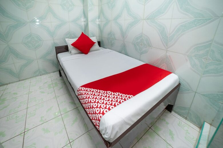 Oyo 448 Pvc Hotel