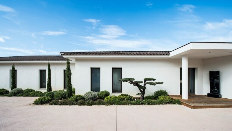 Villa de Grand Standing Bord de Mer
