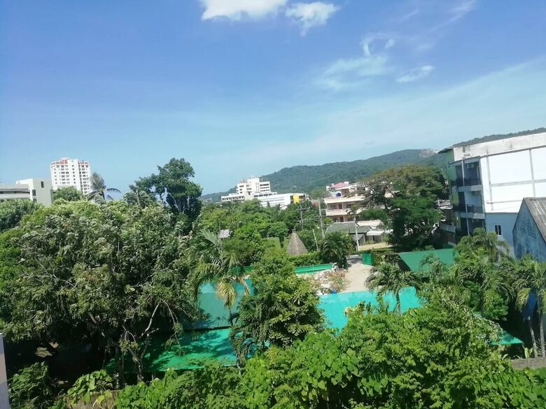 Hotel May House Karon Beach