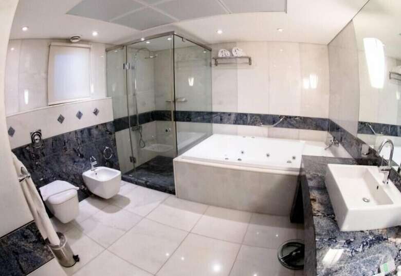 Kings Suite Hotel