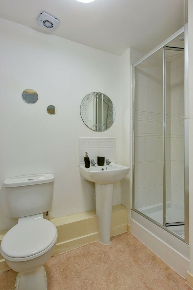 Karah Suites - Manley Gardens Apartments