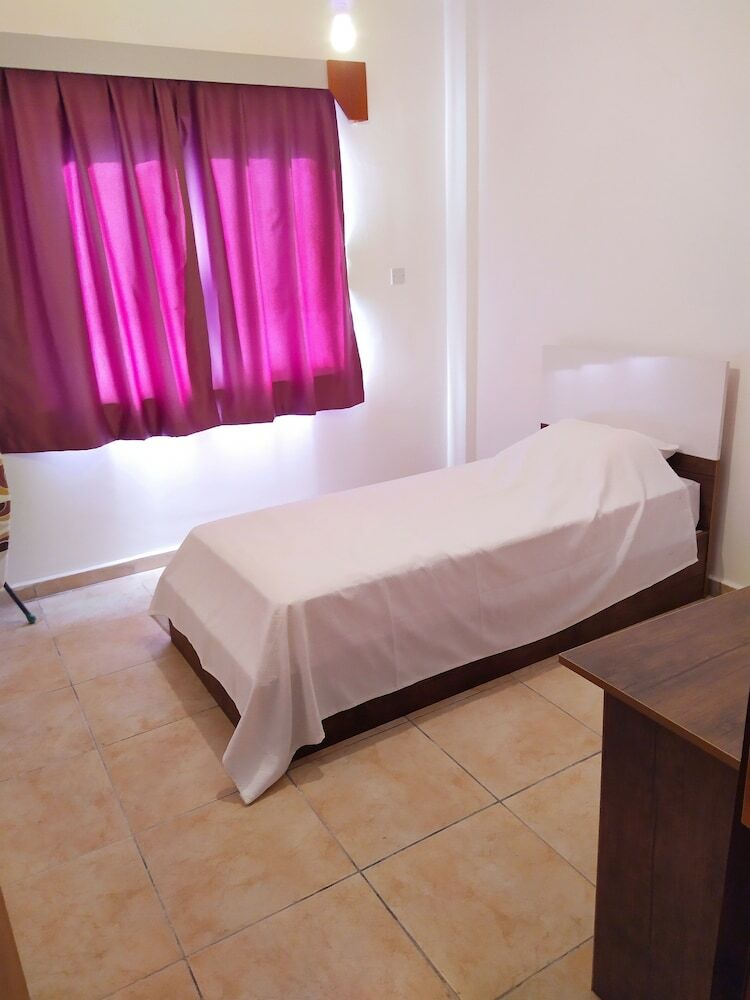 Aparthotel Salamina Houses