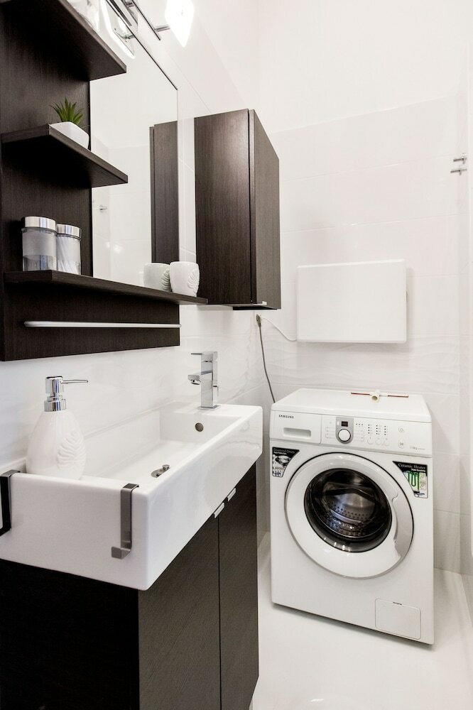 Kazinczy 12 Apartment