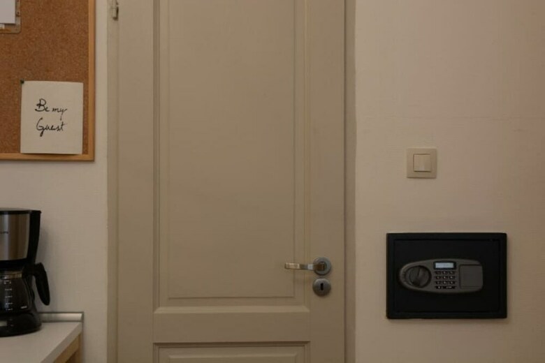 Lazar 7 Apartment
