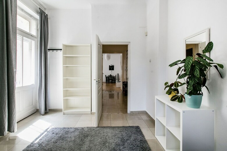 Revay 2 Apartment