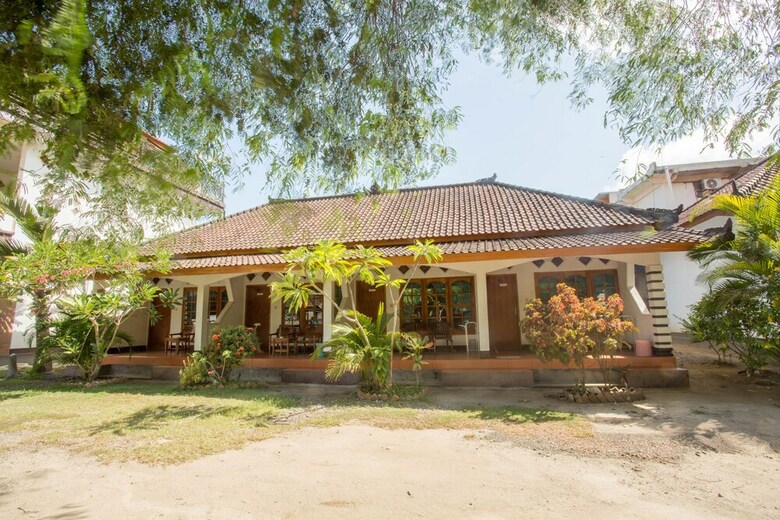 Hostal Oyo 1895 Lamancha Homestay
