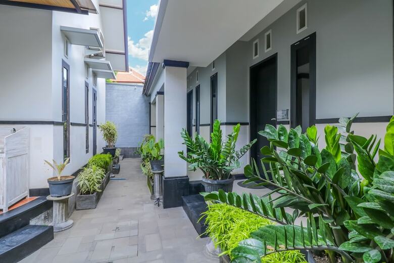 Hotel Oyo 2035 Arabella Bali