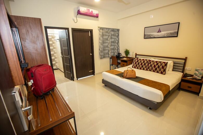 Hotel Purple Cloud Urban