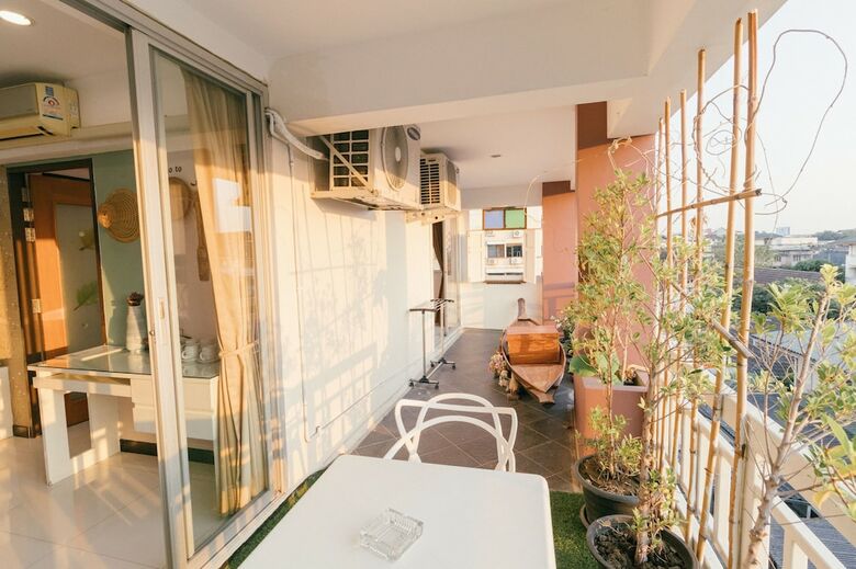 Bangkok Two Bedroom Apartment