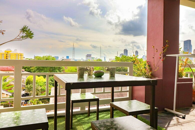 Bangkok Two Bedroom Apartment