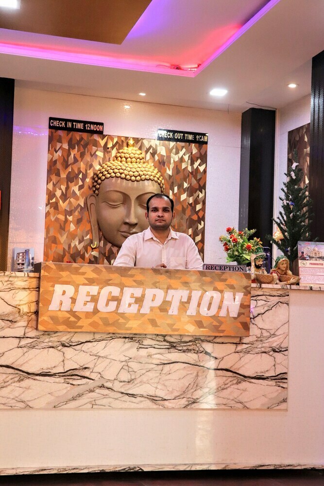 Hotel Incredible Taj
