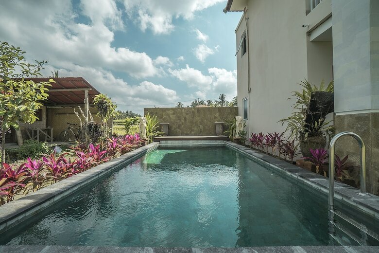 Bed & Breakfast Putih Dcarik Ubud