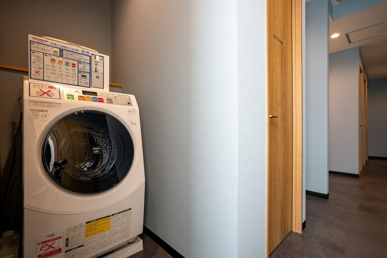 Hostal R9 Hostel Tochigi Station