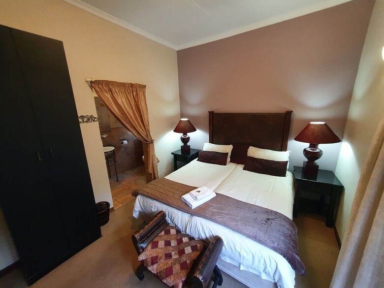 Hotel 7th Street Guesthouse