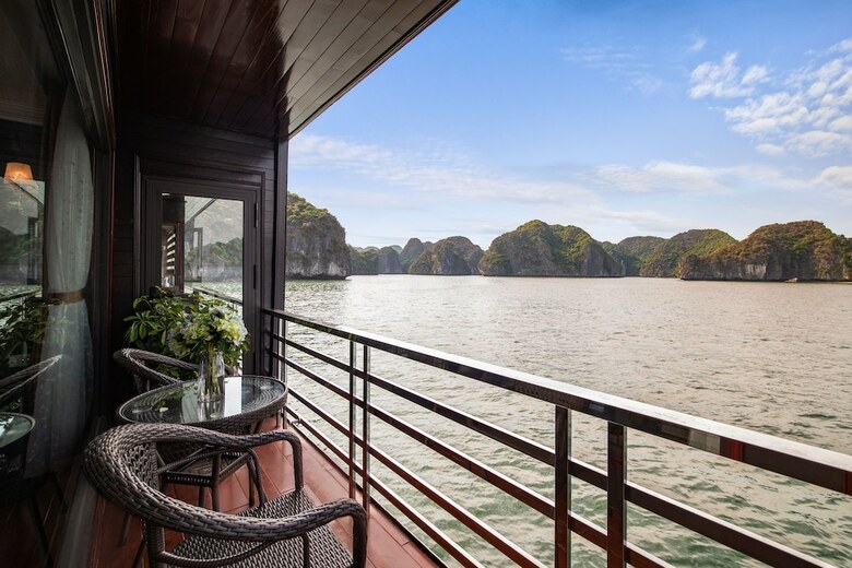 La Pandora Cruises