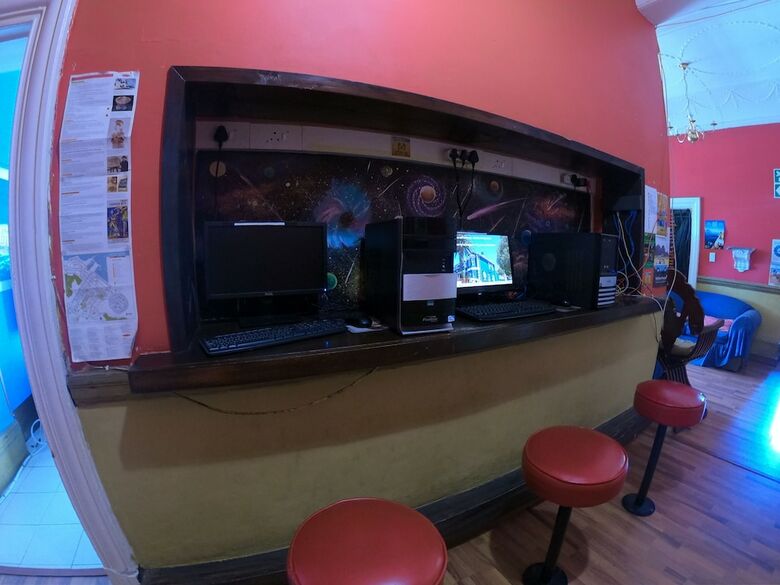 Hostal Big Blue Backpackers