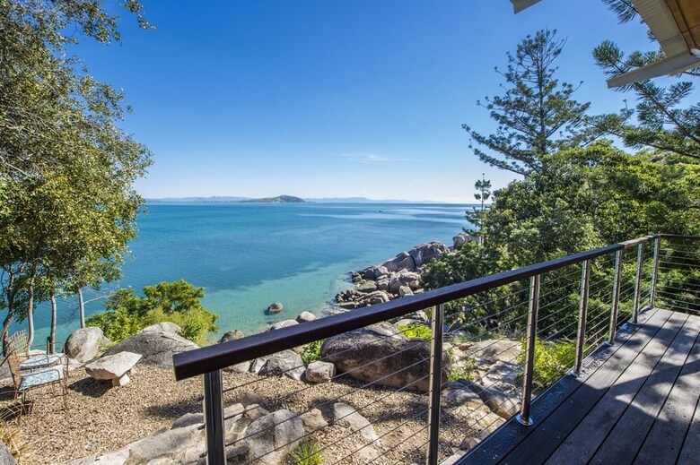 Headland Hideaway