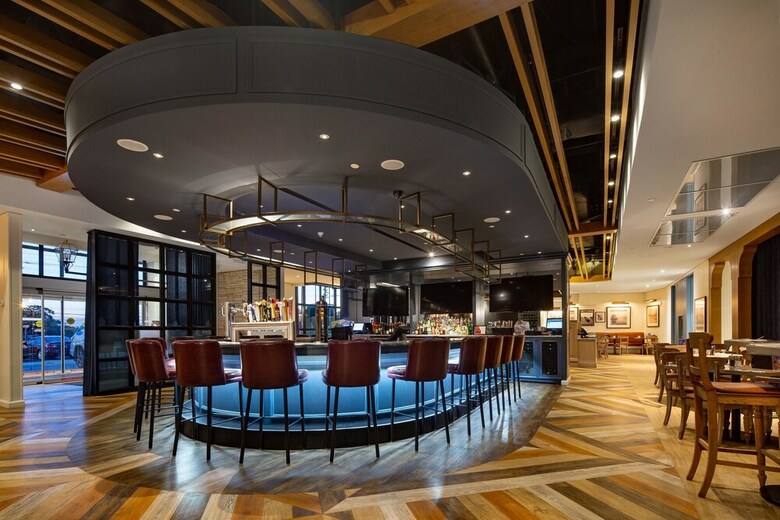 Hotel Doubletree By Hilton Toronto Airport