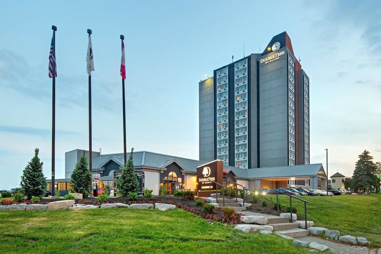 Hotel Doubletree By Hilton Toronto Airport
