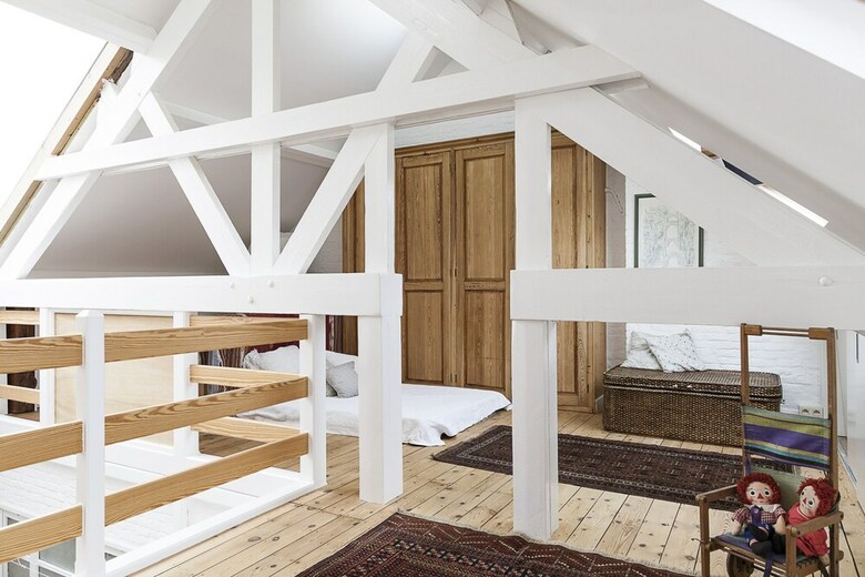 Apartamentos Bright And Sunny Attic Room
