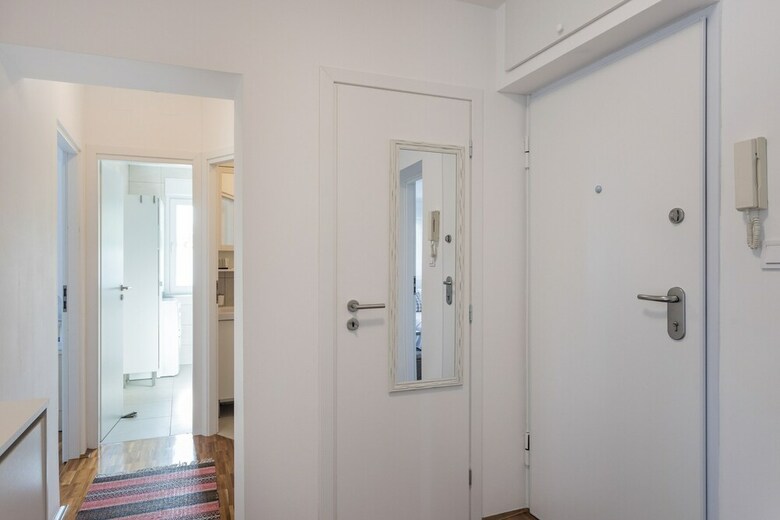 Spacious 2bdr Apartment With Beautiful Terrace