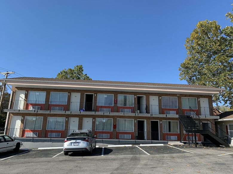 Motel American Inn