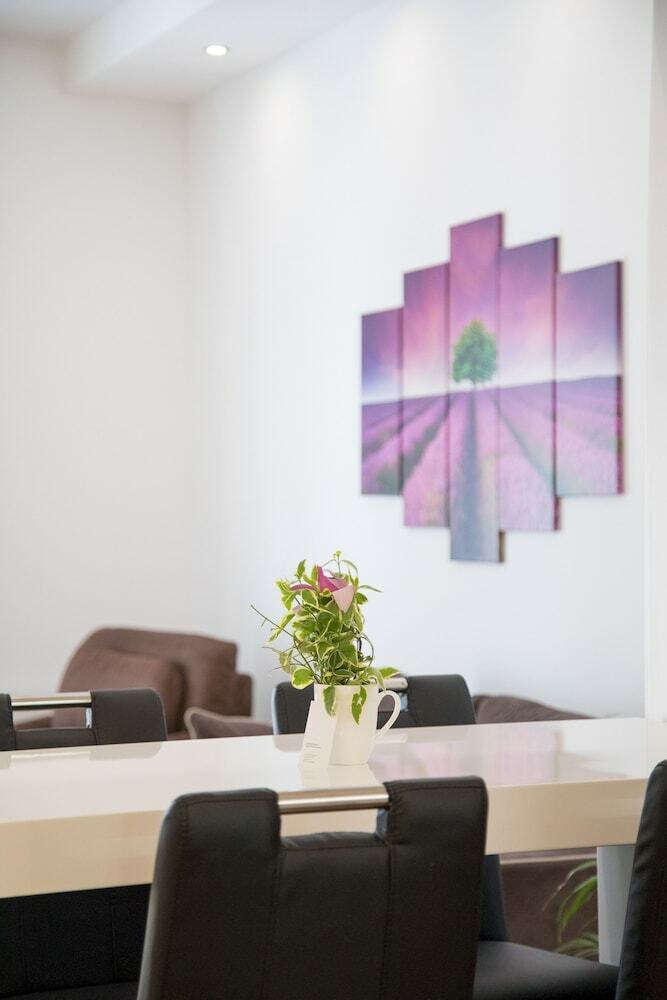 Apartamentos Charming And Bright Studio In Zagreb Center!