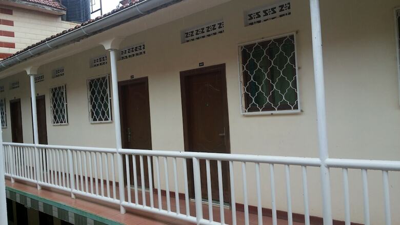 Leosim Hotel Nebbi