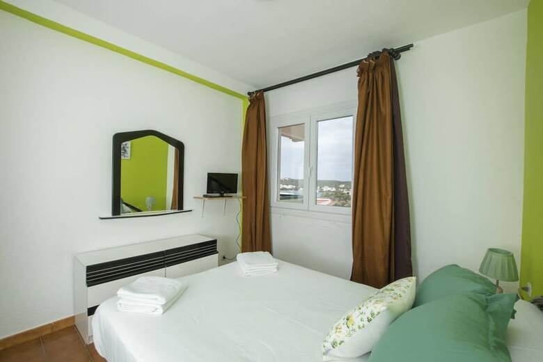 Apartamentos Cala Corb Low Cost