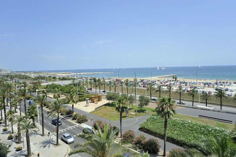 Apartamentos You Stylish Beach 4