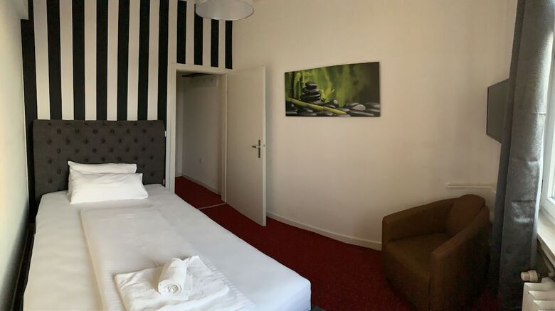 City Max Hotel