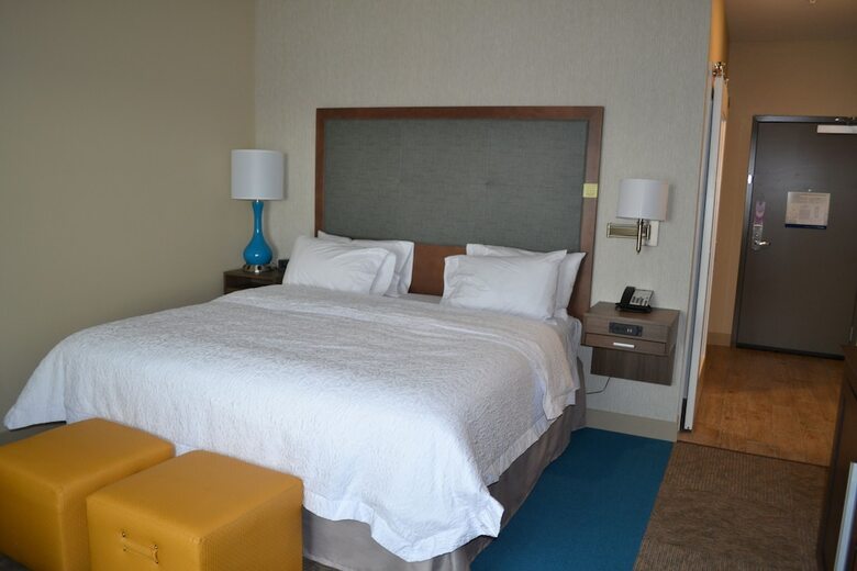 Hotel Pratt Inn & Suites
