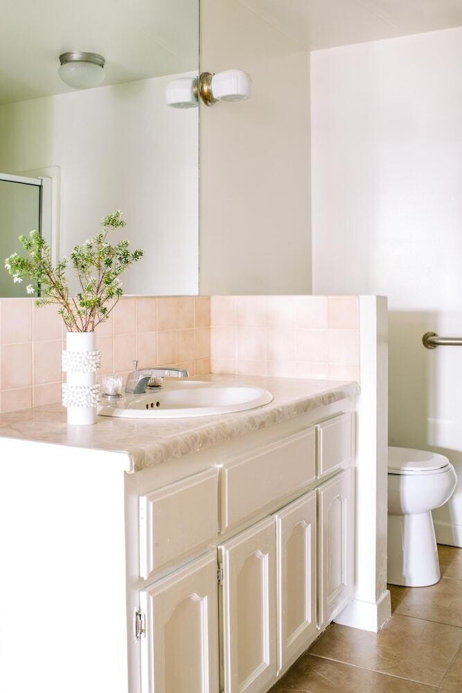 Pacifica By Avantstay | Ocean Getaway W/ Sunset Views | Sleeps 24!