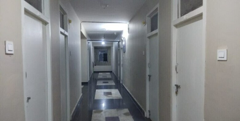 Iroomz Hotel Sundar